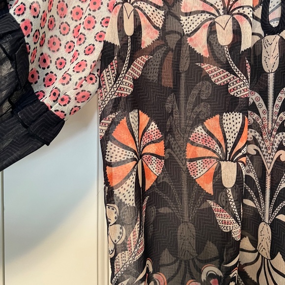 Anthropologie bold sheer blouse by Forever That Girl - Picture 4 of 11